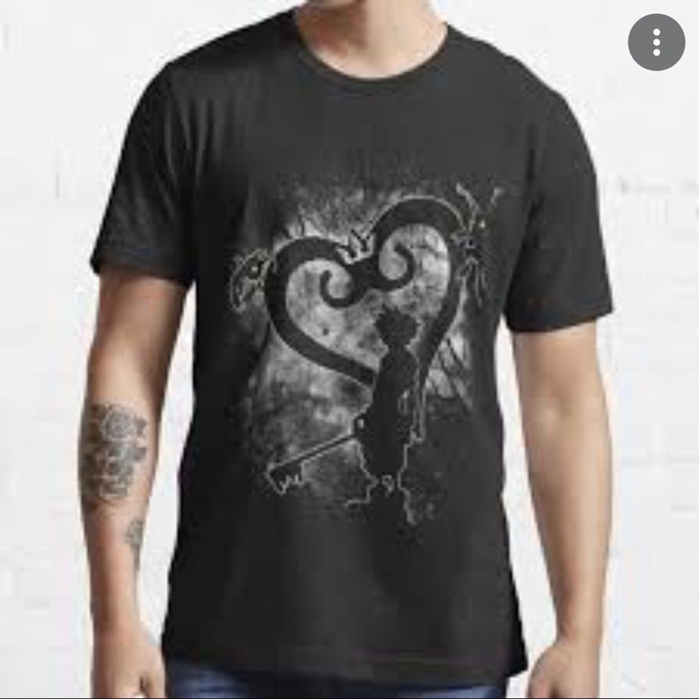 Final Fantasy the Keyblade Chosen One Essential Tee